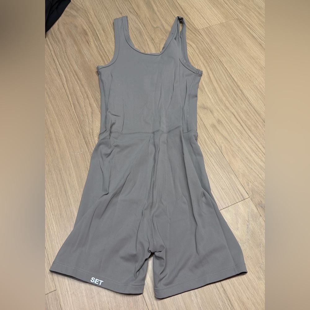 Set Active One Piece - Picture 2 of 2